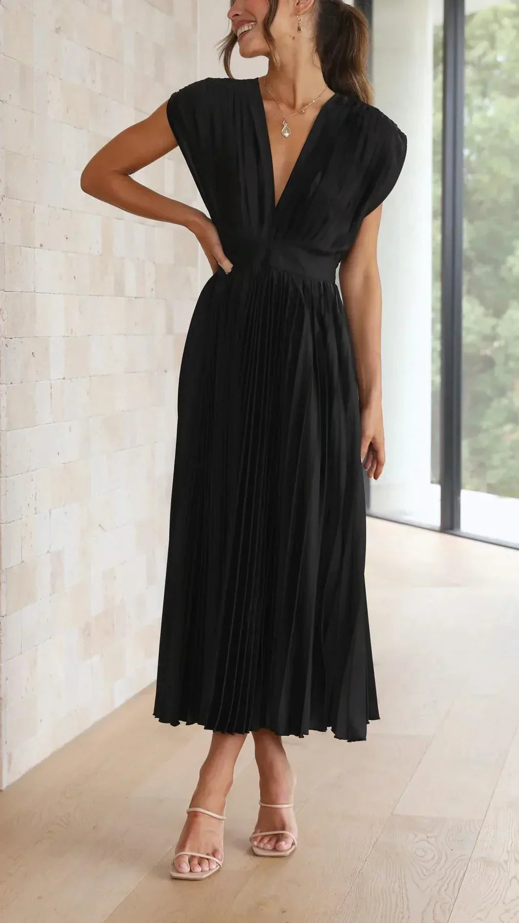 CV | Rochie plisată elegantă și sexy